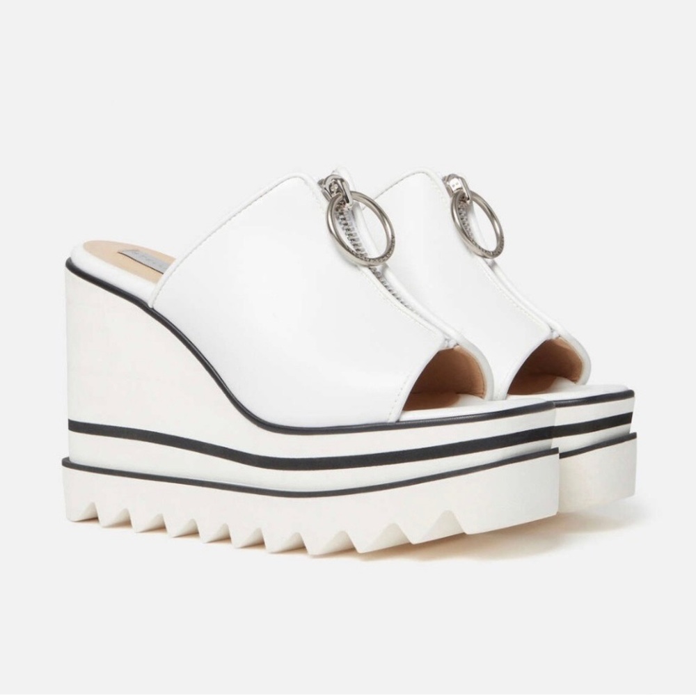 Stella McCartney Sneakelyse
Platform Wedge Zip Slide
Sandals White Size 38 EU - Picture 2 of 6